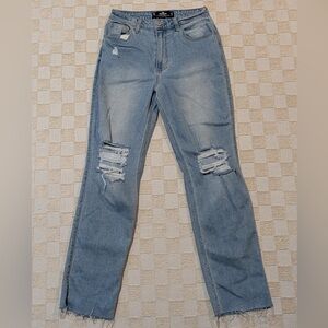 Hollister Women’s Ultra High Rise 90s Vintage Straight Distressed Jeans Size 5
